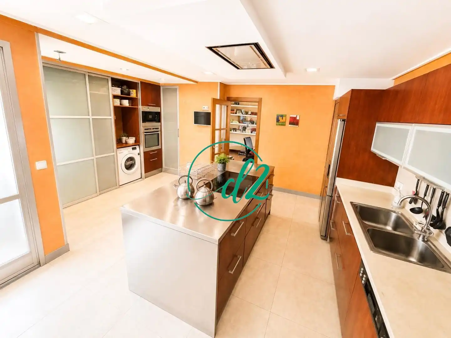 https://static.fotocasa.es/images/ads/8977789f-f5e6-4300-99d4-81e13e85520c?rule=original