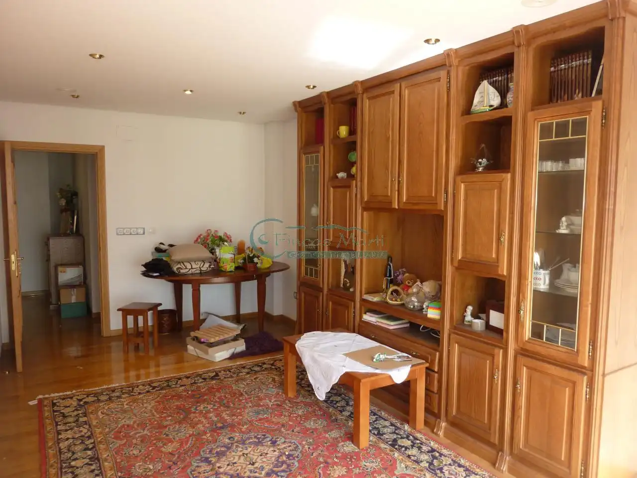 https://static.fotocasa.es/images/ads/e83d6bca-22b1-4910-b6c0-4cafc129a093?rule=original
