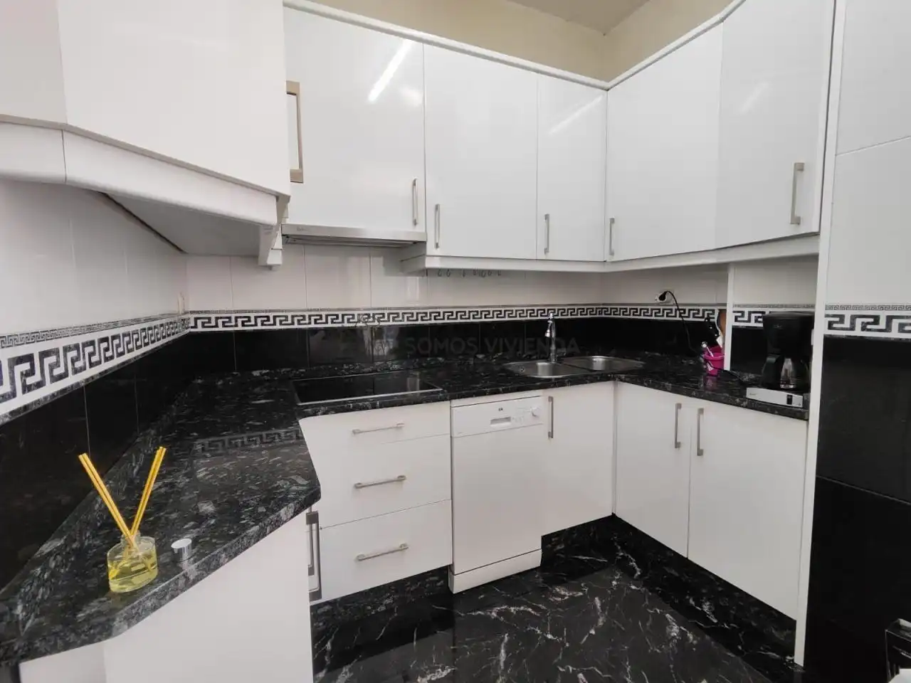 https://static.fotocasa.es/images/ads/48a2cd50-33e1-45aa-96d9-f30fadc8e2d5?rule=original