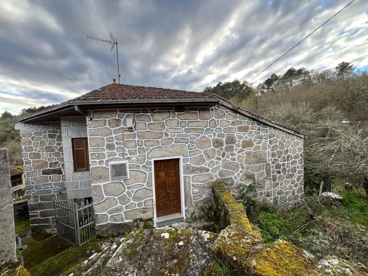 https://static.fotocasa.es/images/ads/0d92337f-785b-41ad-8214-c2ff7b6edaaa?rule=original