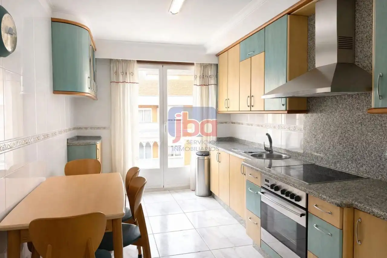 https://static.fotocasa.es/images/ads/c4f68af4-27e3-4408-bb93-5f6ae53c7d5f?rule=original