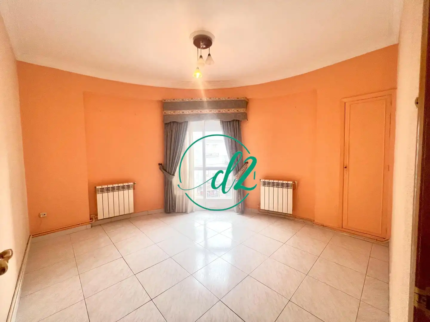 https://static.fotocasa.es/images/ads/70f4e0cb-98dc-46d2-8516-62dce9cf1251?rule=original