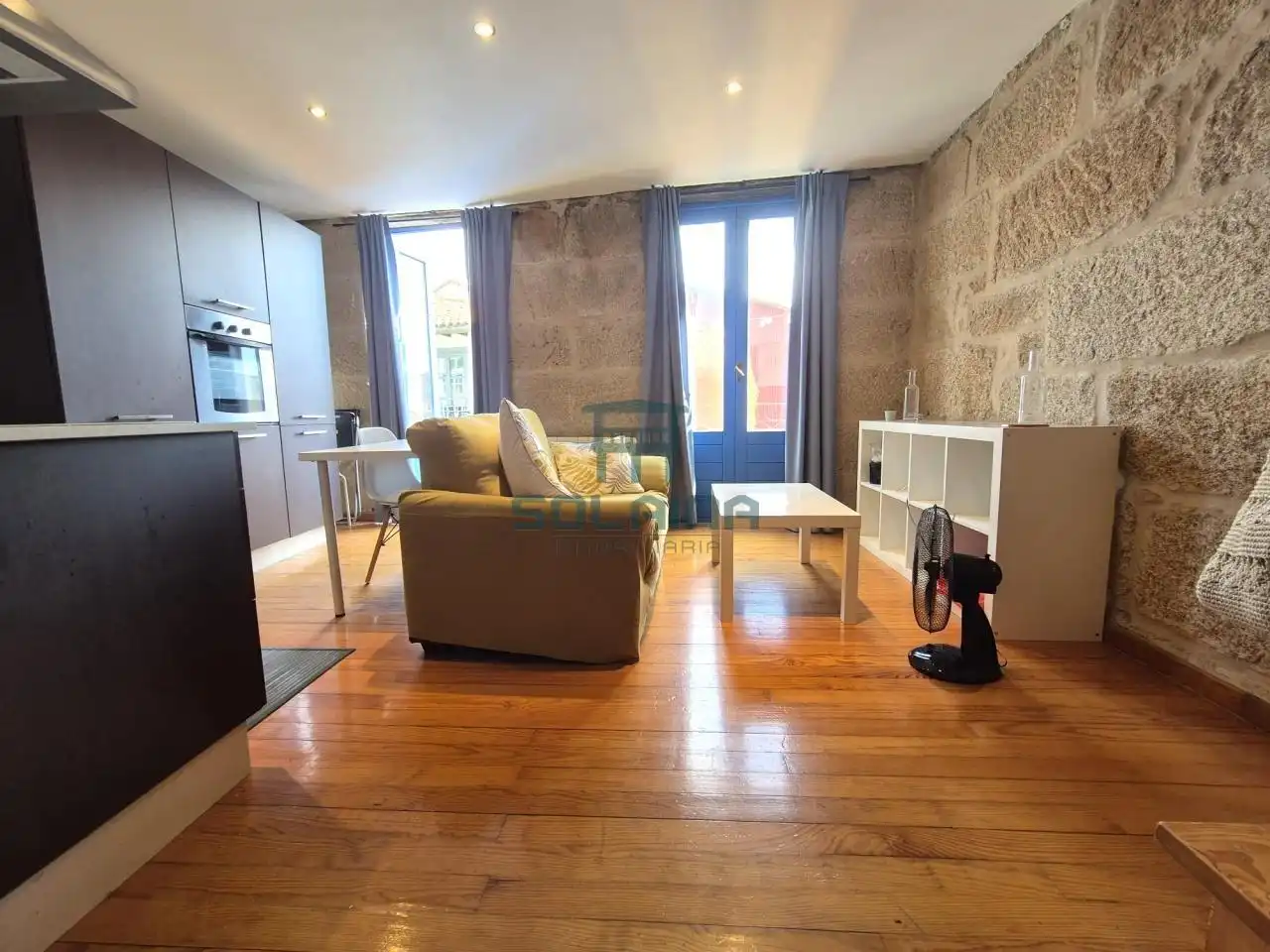 https://static.fotocasa.es/images/ads/ce9256ab-9e2a-4565-980f-0085ec5bdb8a?rule=original