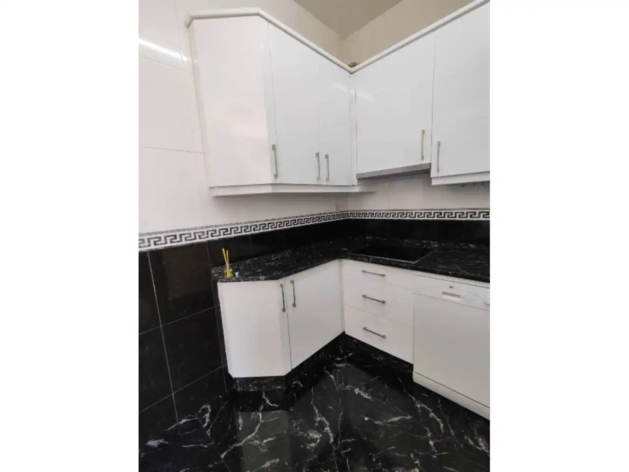 https://static.fotocasa.es/images/ads/2dc42bc4-7579-4393-ae74-97f89d381d5d?rule=original