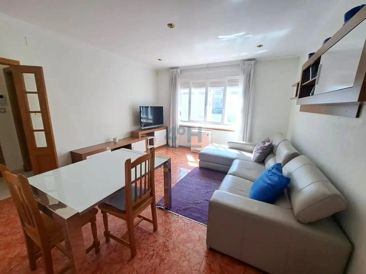 https://static.fotocasa.es/images/ads/f3eb9204-5459-4154-971c-423c1e73dfc2?rule=original