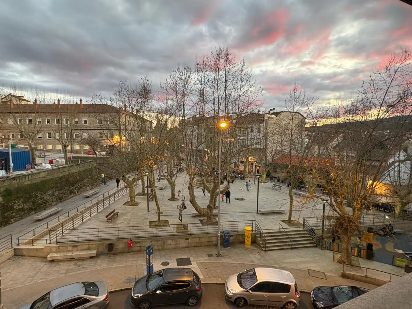 https://static.fotocasa.es/images/ads/ed595baa-0722-41df-bfe9-6f2c31bec867?rule=original