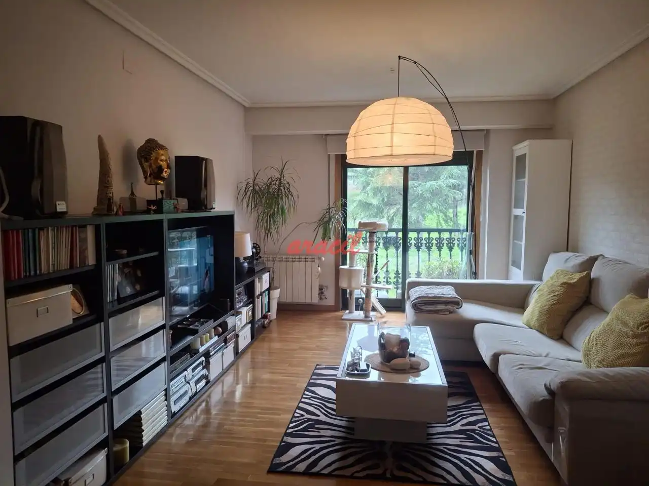 https://static.fotocasa.es/images/ads/b044d67c-c1ad-4819-8c12-a0d30dcaffde?rule=original