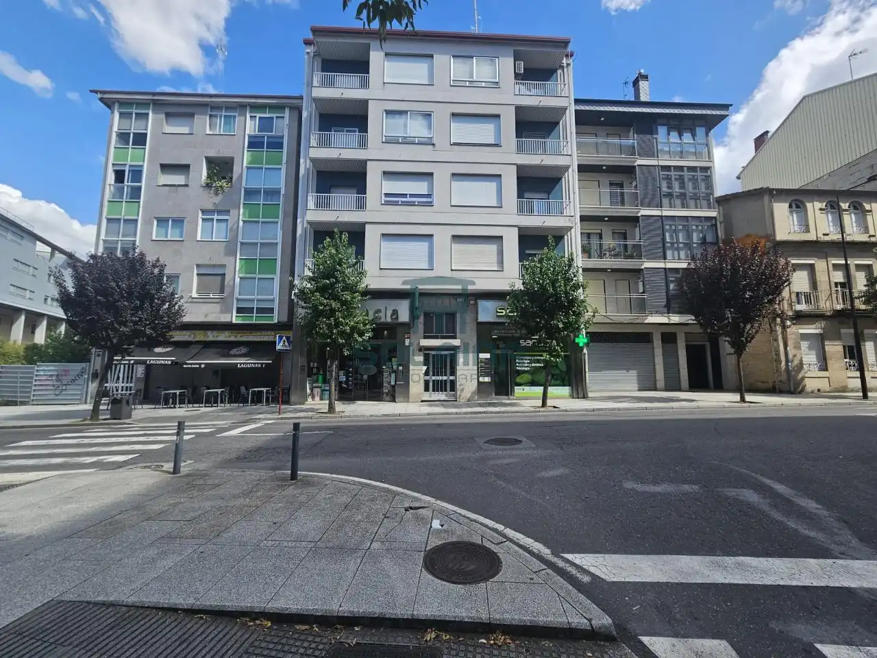 https://static.fotocasa.es/images/ads/128398c9-e25c-4c55-9c8c-6846890577cc?rule=original