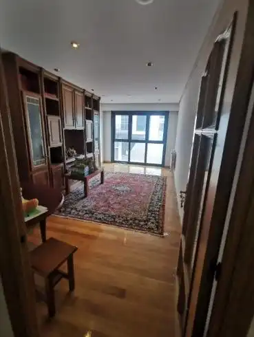 https://static.fotocasa.es/images/ads/ecc32f0a-51a3-4711-a3d5-a3b2d51e4f6d?rule=original