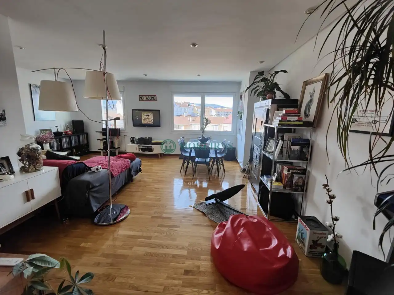 https://static.fotocasa.es/images/ads/6248f2ed-4ea3-46b1-b4ca-ca1a9d77df93?rule=original