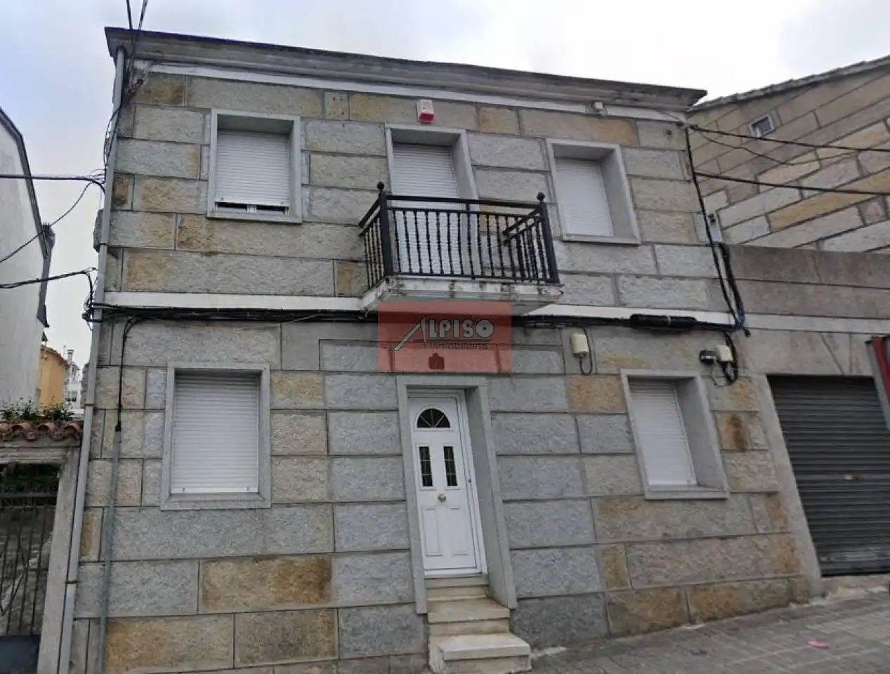 https://static.fotocasa.es/images/ads/f49fa501-67d8-4c6e-aa92-025d8c720452?rule=original