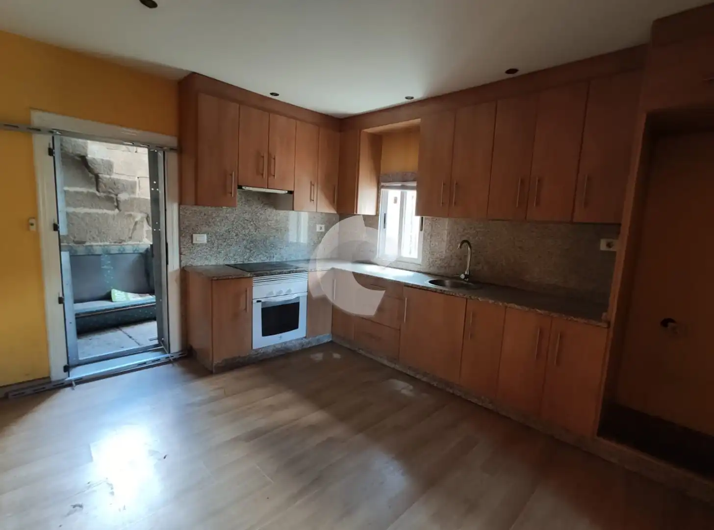 https://static.fotocasa.es/images/ads/3a7d2480-e160-4a04-93ef-588048c52f9b?rule=original