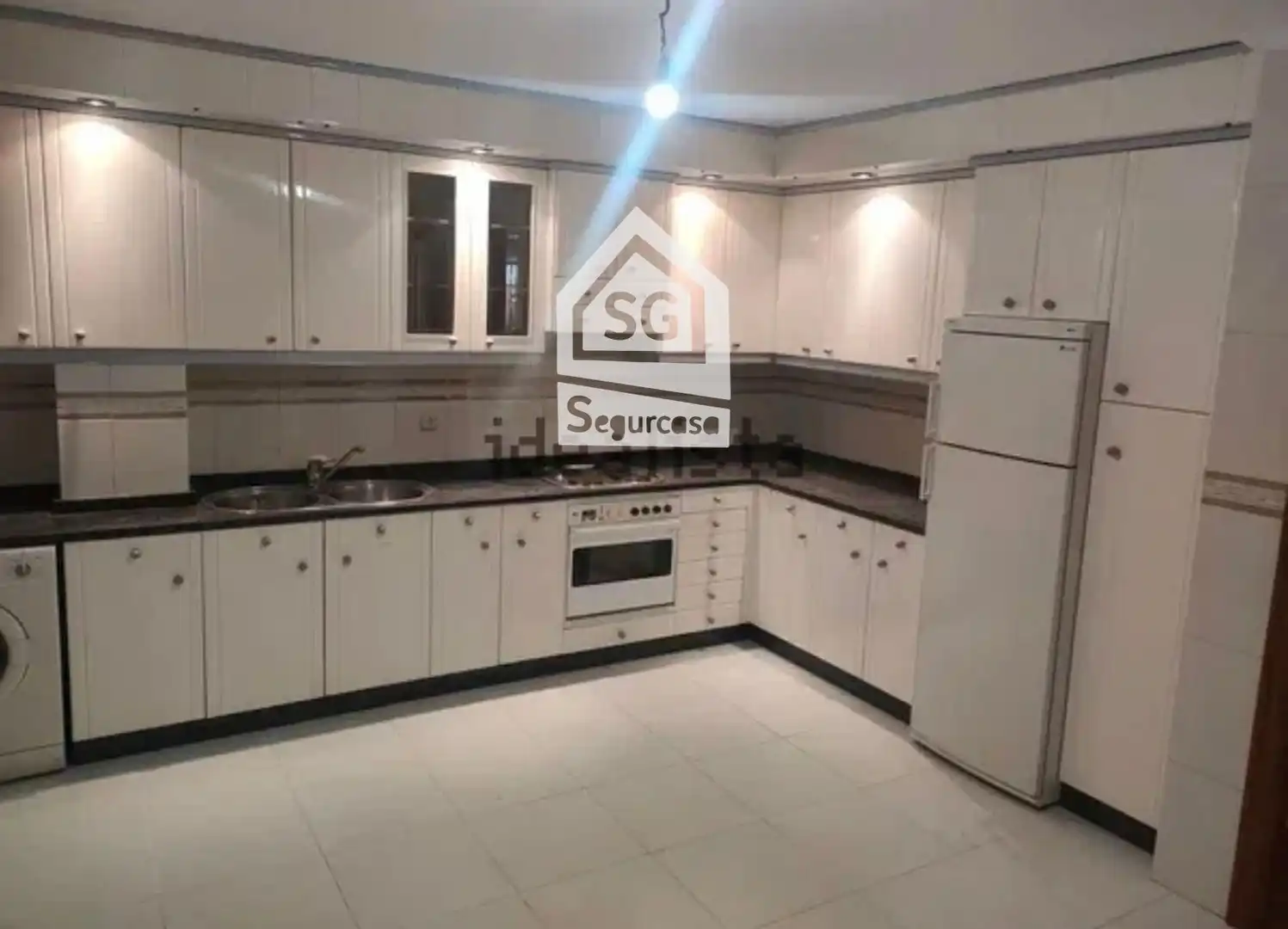 https://static.fotocasa.es/images/ads/69e18c02-4025-491a-963c-026bad53a647?rule=original
