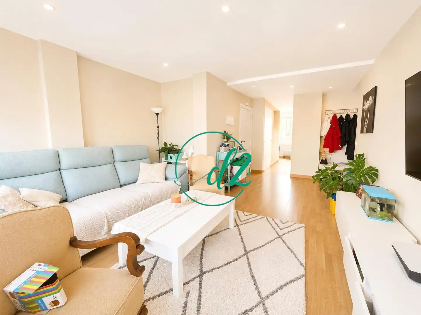 https://static.fotocasa.es/images/ads/a4a0c1dc-9e51-4457-8592-5d27e3328ee3?rule=original