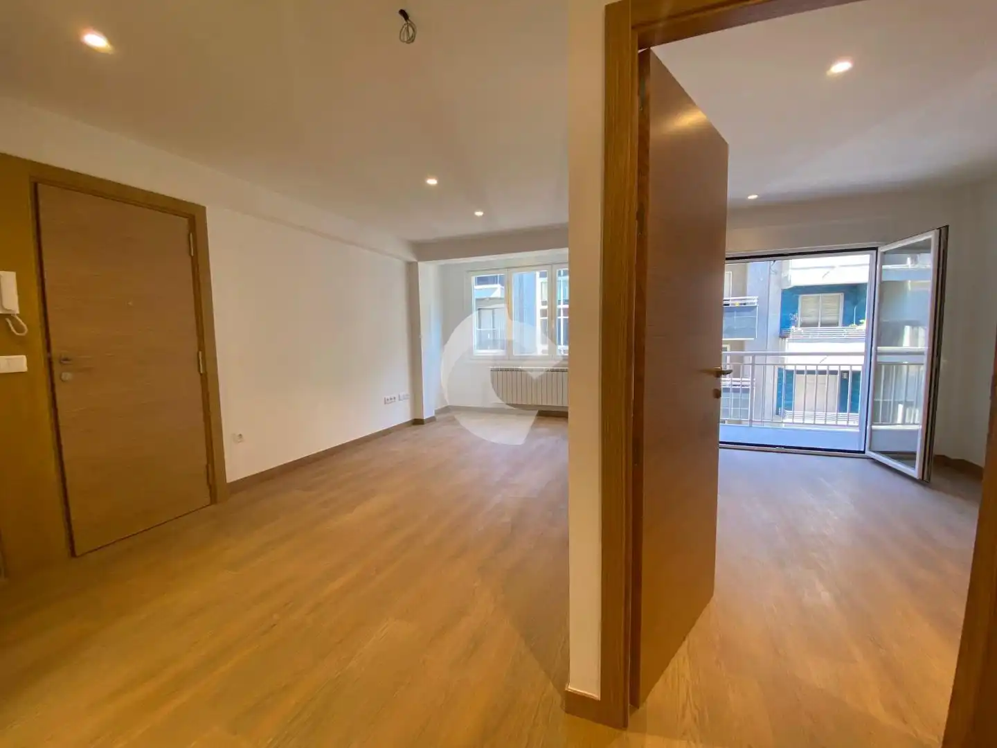 https://static.fotocasa.es/images/ads/8f9d666f-7320-4793-929b-97504c757d79?rule=original