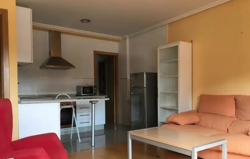 https://static.fotocasa.es/images/ads/81d955cc-e980-46c0-9367-2b38fa270dcb?rule=original