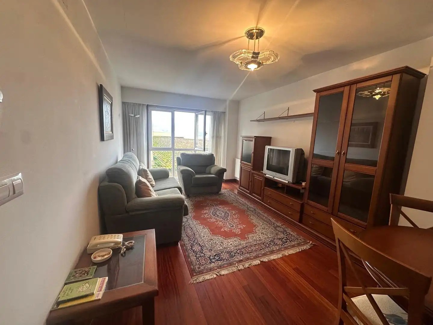 https://static.fotocasa.es/images/ads/cef82ff7-2c62-40b6-8033-255a07a3d3ea?rule=original