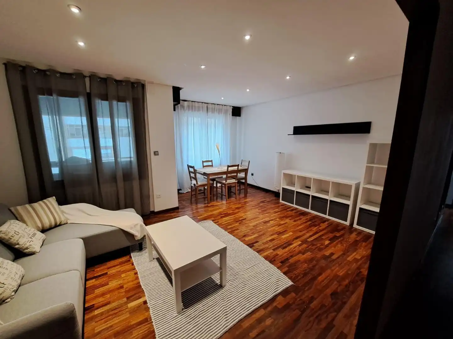 https://static.fotocasa.es/images/ads/ad265612-c1f5-4b86-9f91-fba521b14822?rule=original