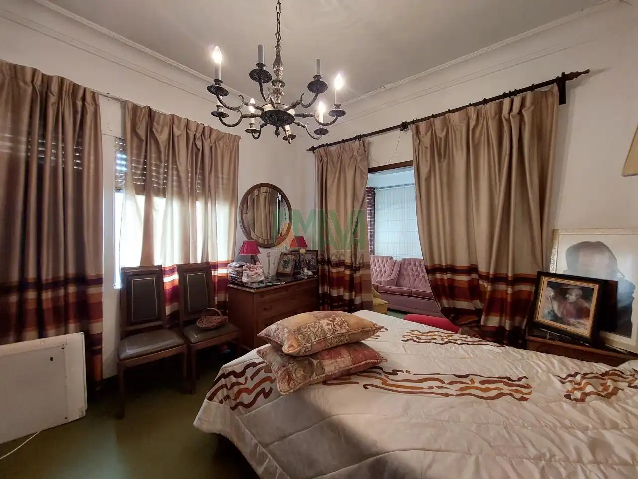 https://static.fotocasa.es/images/ads/d2a9d4ef-3f4e-4f0a-87f0-1958a0d13aeb?rule=original