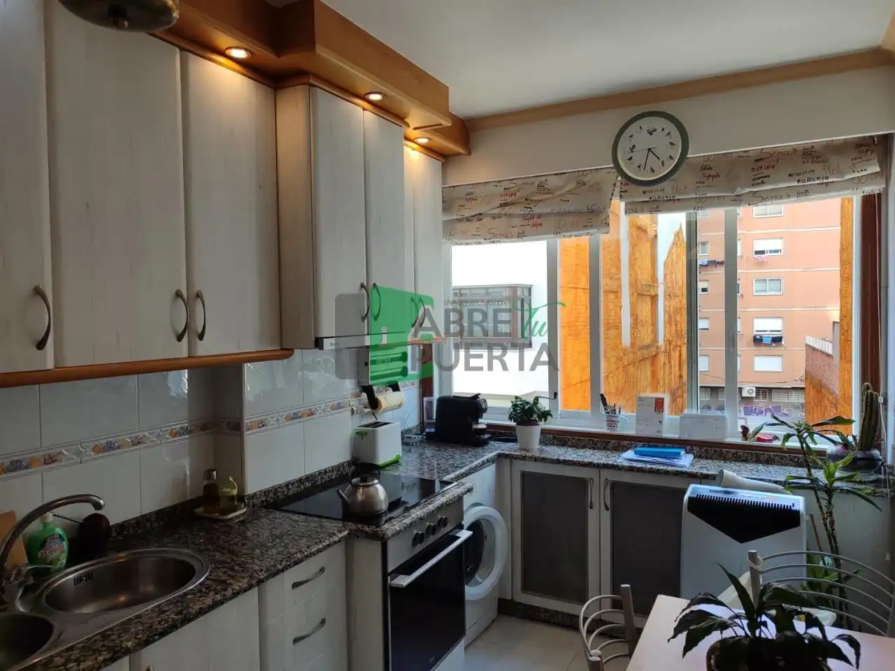 https://static.fotocasa.es/images/ads/79e8a80f-2b42-4307-b2fc-035660869fd4?rule=original
