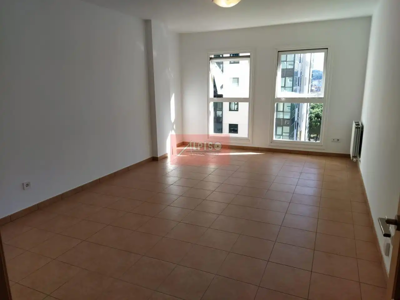 https://static.fotocasa.es/images/ads/9aac443c-89b6-41e7-8c56-f34cc2e33c27?rule=original