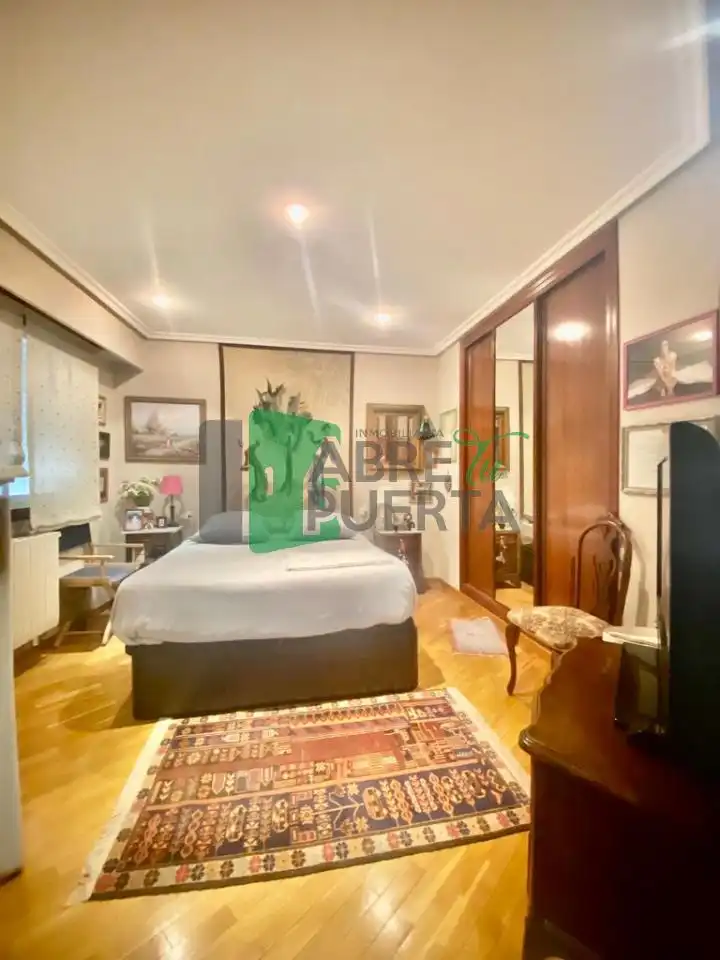 https://static.fotocasa.es/images/ads/ebc6f79b-f0b3-4dba-b985-081cf65450f8?rule=original