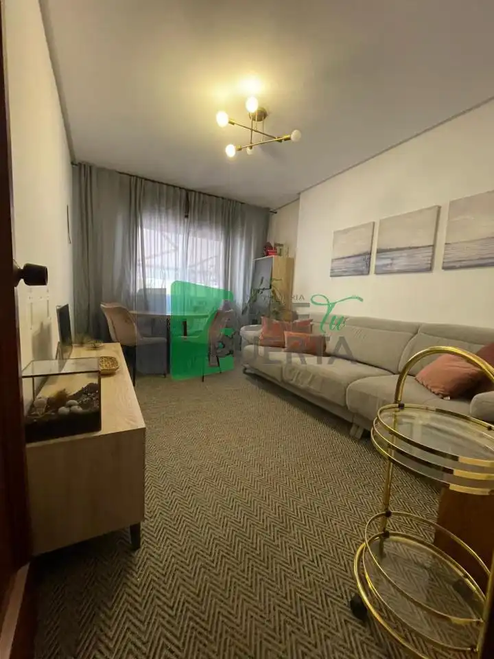 https://static.fotocasa.es/images/ads/5be16f22-dabc-4882-9782-cbdb103dd024?rule=original