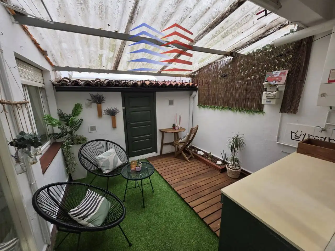 https://static.fotocasa.es/images/ads/e2052b5f-badd-4610-a082-039d844e89a5?rule=original