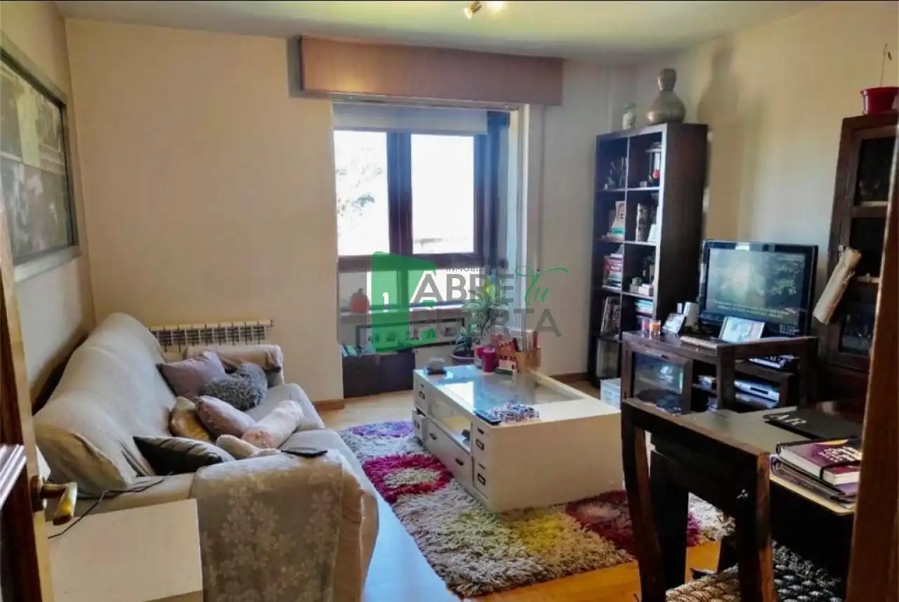 https://static.fotocasa.es/images/ads/9184a1eb-4a27-4912-8264-14a91485455a?rule=original