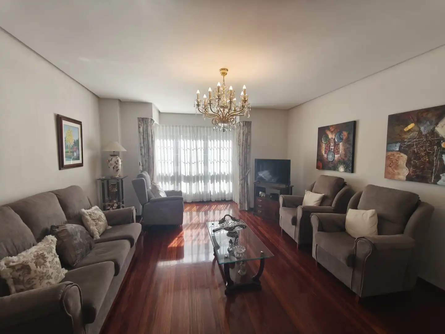 https://static.fotocasa.es/images/ads/2ccaa8b6-0c5c-4259-bc3f-366426305e6f?rule=original