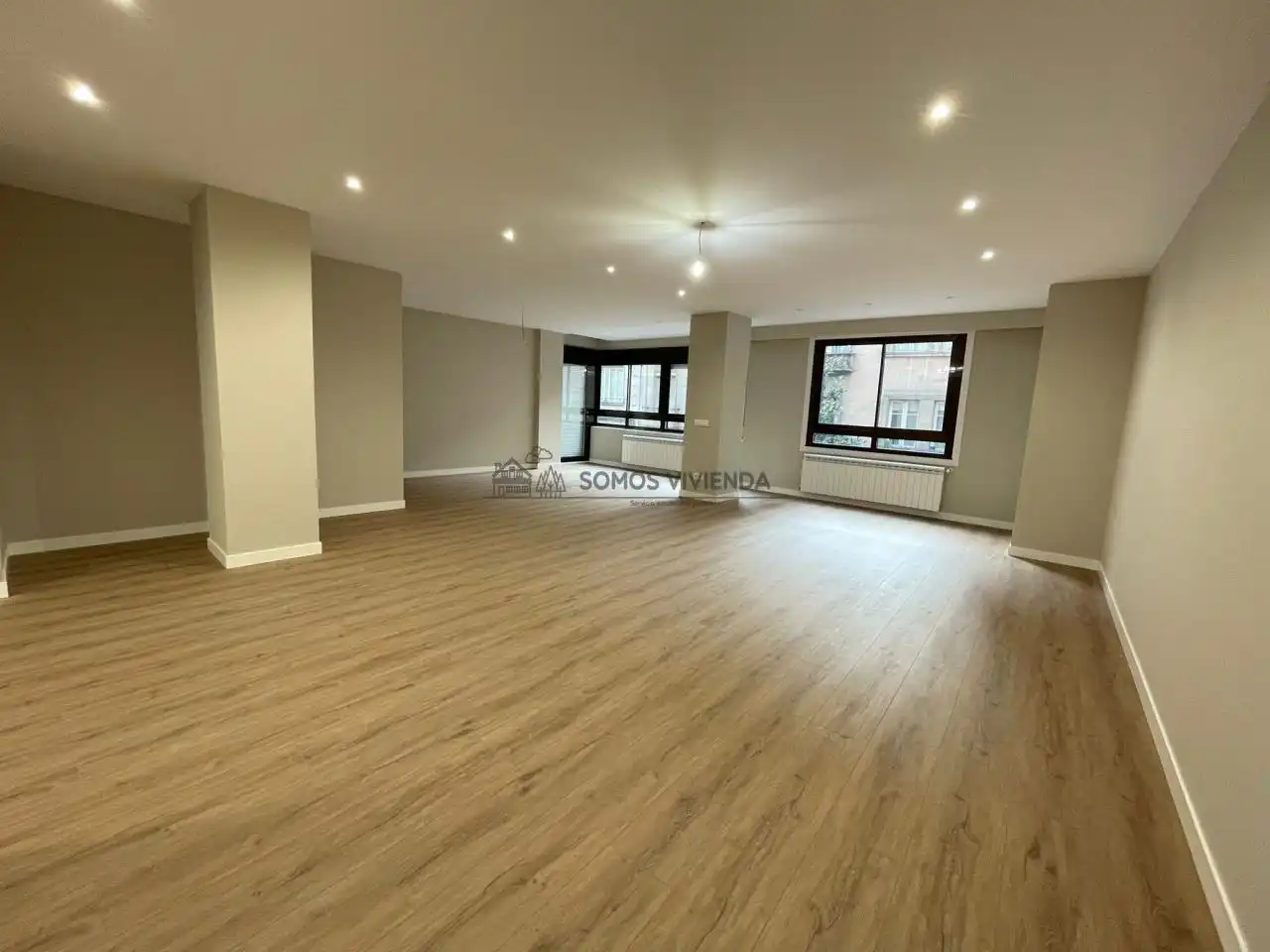 https://static.fotocasa.es/images/ads/674279c7-e526-441d-9780-4b2346b2f9a4?rule=original
