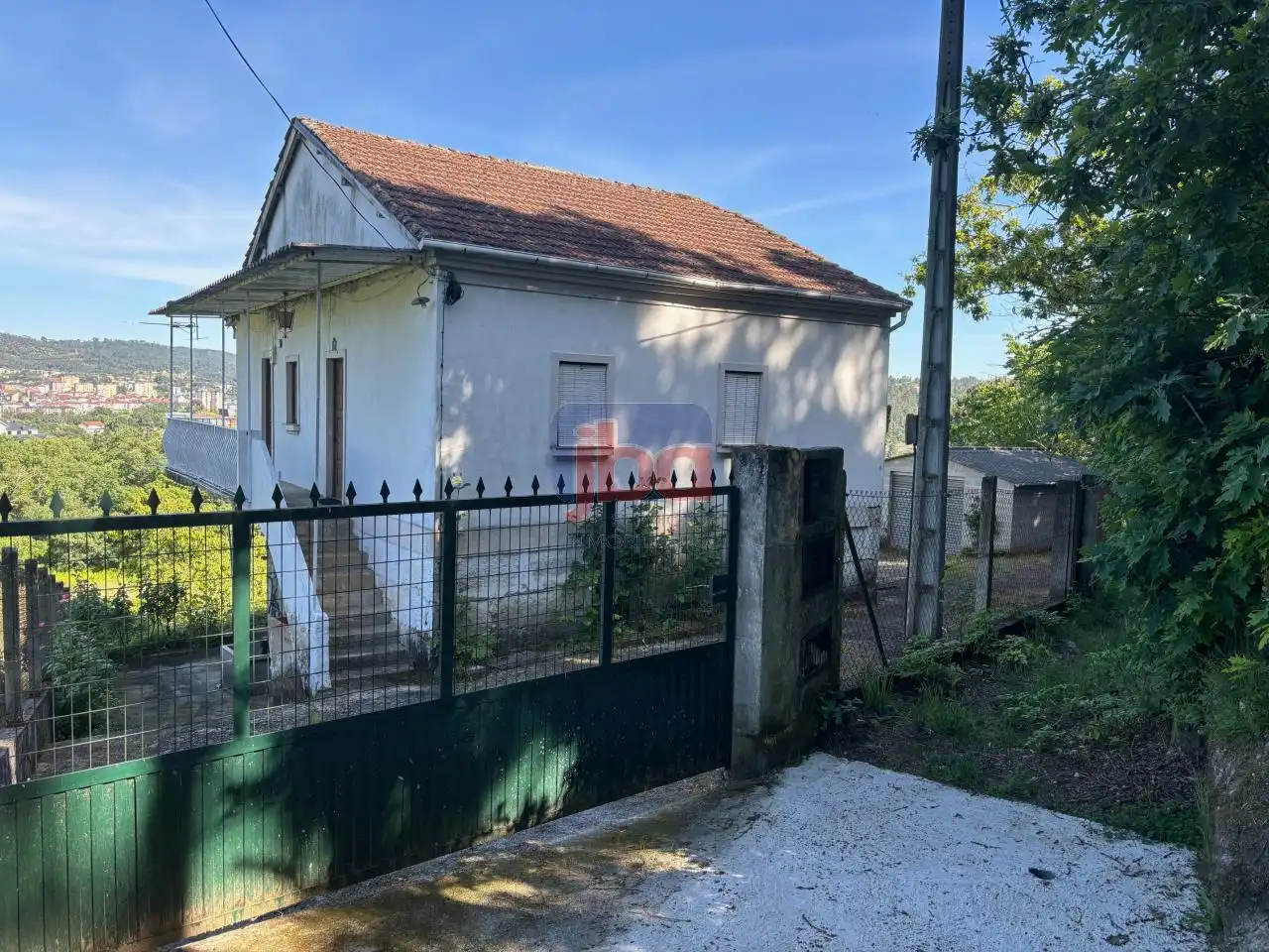 https://static.fotocasa.es/images/ads/f922c1a1-f0f9-4e69-8c05-deda147a3386?rule=original