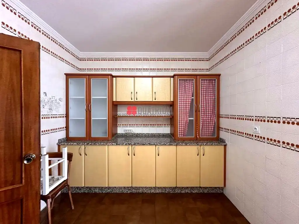 https://static.fotocasa.es/images/ads/7095d613-6f88-43fc-9004-7bab85b4c549?rule=original