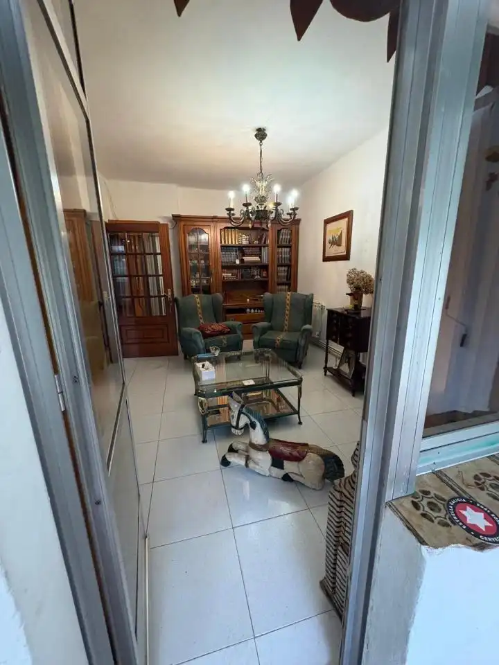 https://static.fotocasa.es/images/ads/9edc9626-99bd-4a84-a17b-2606a1e5acdc?rule=original