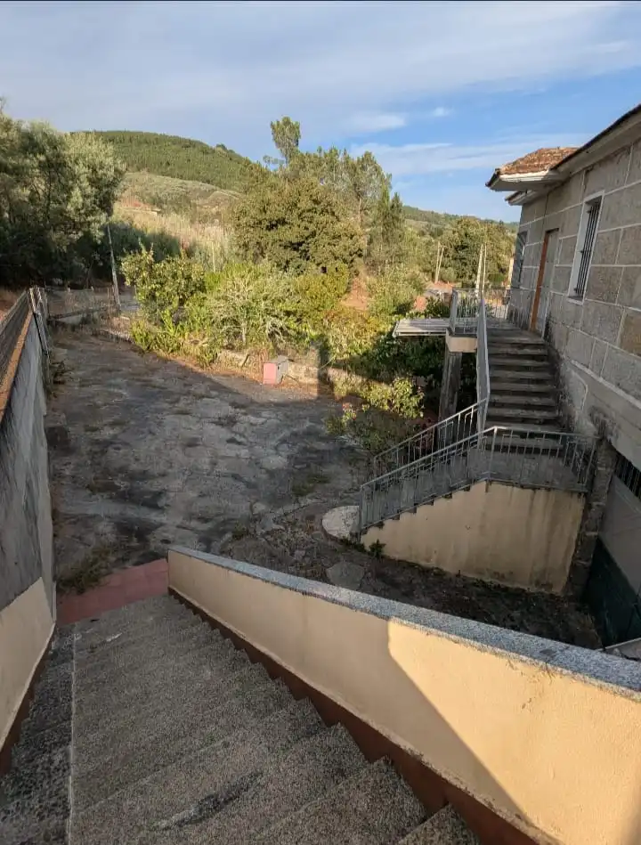 https://static.fotocasa.es/images/ads/d00ec138-ae90-400a-81ce-abbb3af7a680?rule=original