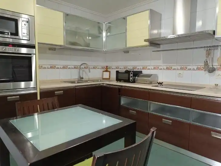 https://static.fotocasa.es/images/ads/d60d9959-74d2-4be5-9dc2-8a18991ace8a?rule=original
