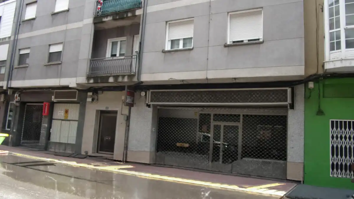 https://static.fotocasa.es/images/ads/26fb4a3b-2e49-41a5-9e52-296fb1a23143?rule=original