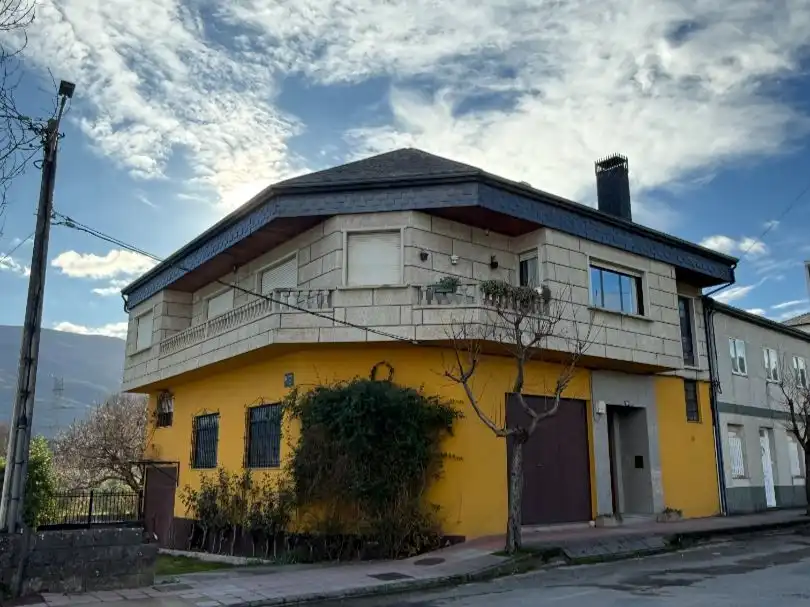https://static.fotocasa.es/images/anuncio/2026/06/18/190014135/4950690977.jpg?rule=original