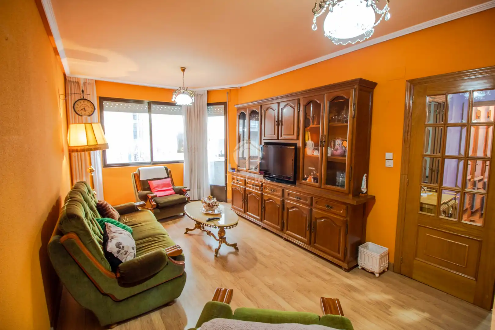 https://static.fotocasa.es/images/ads/ce4a0f11-6ea7-4377-bb0b-e1ca97deac7e?rule=original