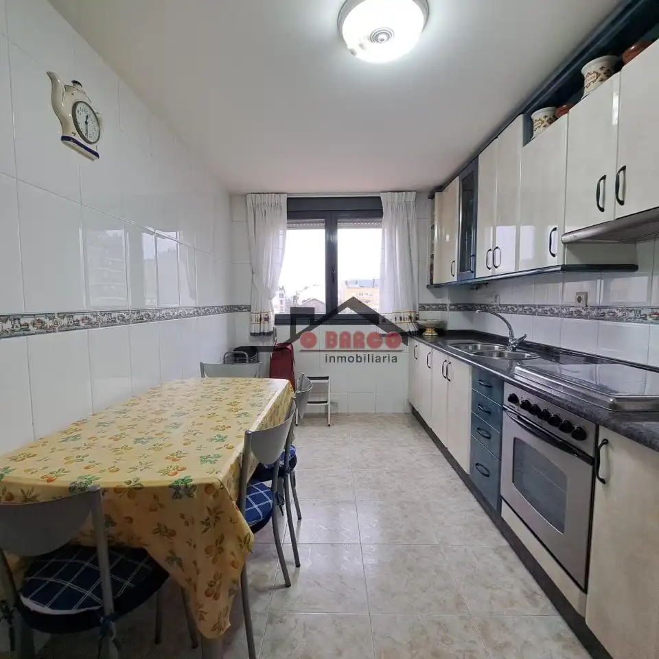 https://static.fotocasa.es/images/ads/6c9fb741-a23a-4c28-8c85-d9de604f9657?rule=original