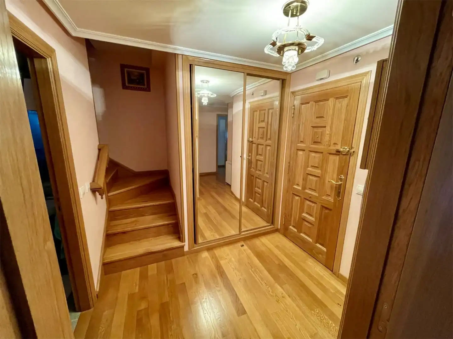https://static.fotocasa.es/images/anuncio/2023/10/04/179346273/3385868710.jpg?rule=original