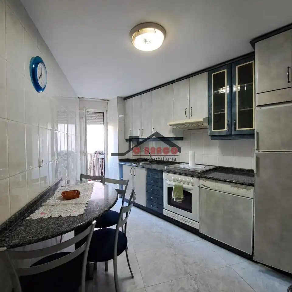 https://static.fotocasa.es/images/ads/3f49167a-a0fc-49e7-81cb-2a7851dd36e1?rule=original