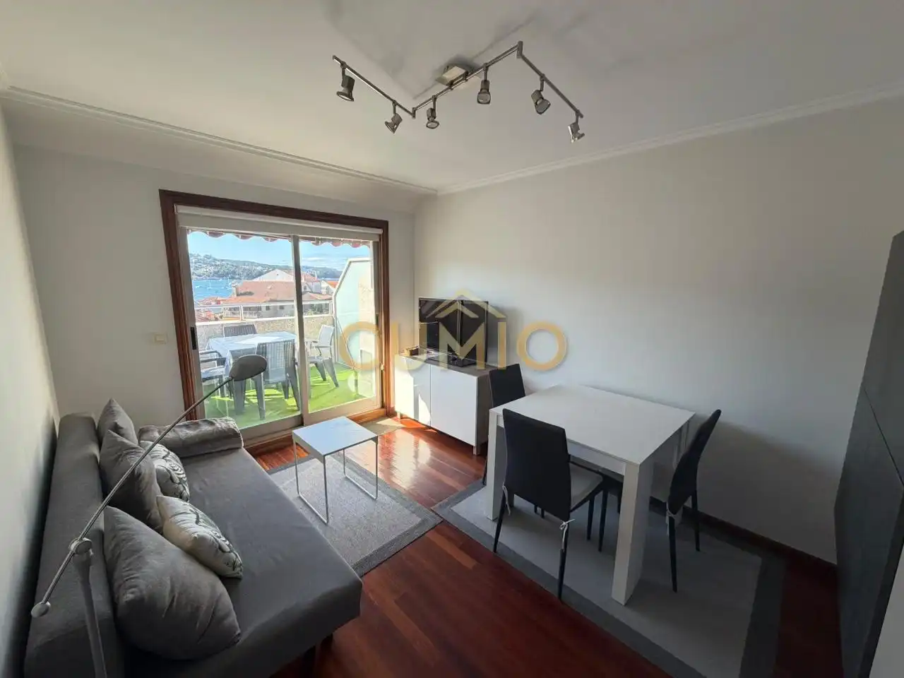 https://static.fotocasa.es/images/ads/10624259-2f4b-4ea8-8ce0-ceee53d60f37?rule=original