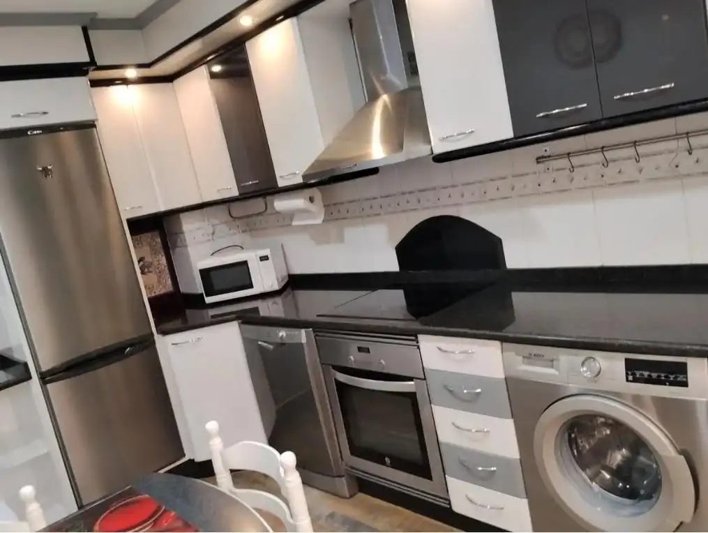https://static.fotocasa.es/images/ads/1d9bf4bc-ce5a-45b6-a04f-f8a0ce4a09dd?rule=original