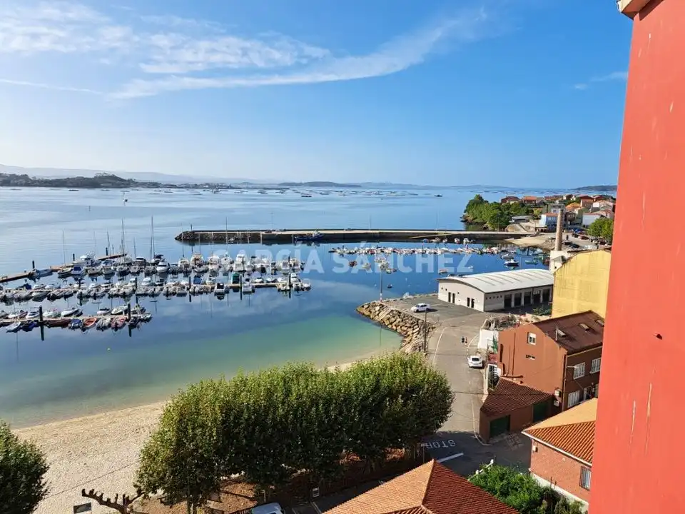 https://static.fotocasa.es/images/ads/213fb3d3-95f0-4c13-b310-63a54aad999b?rule=original
