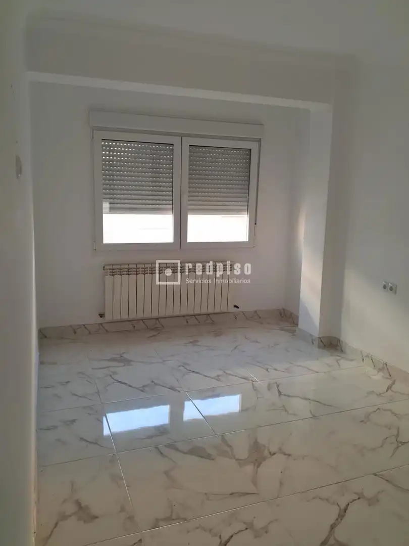 https://static.fotocasa.es/images/ads/010ff280-b826-41ed-996d-e19aedf96ae5?rule=original