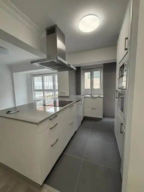 https://static.fotocasa.es/images/ads/8c7dafd4-68a7-4bf7-b418-1e01e142ac8d?rule=original