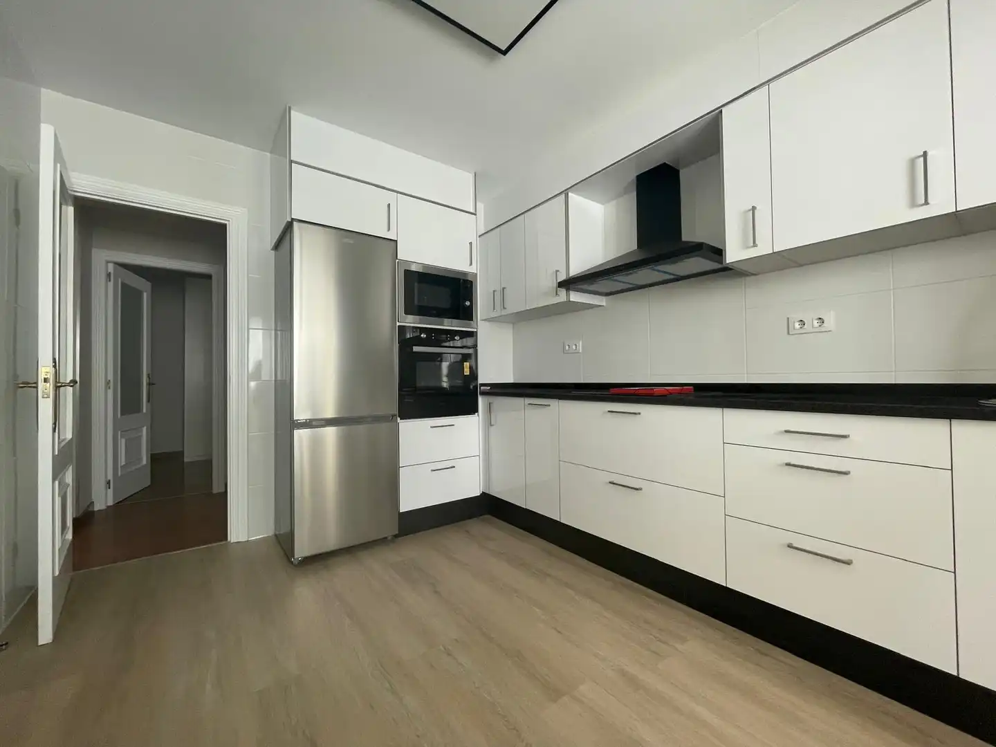 https://static.fotocasa.es/images/ads/9a568b87-680d-4490-8bfd-d5b793b483bd?rule=original
