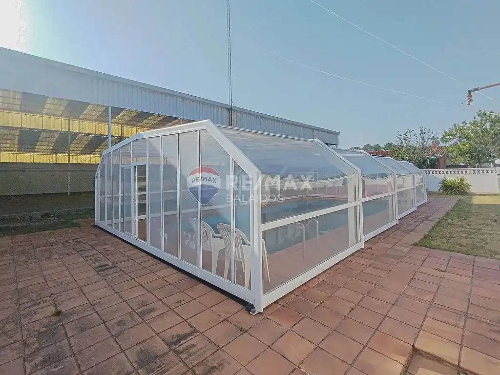 https://static.fotocasa.es/images/ads/884e3142-8fe4-49c6-9671-919de2d1d145?rule=original
