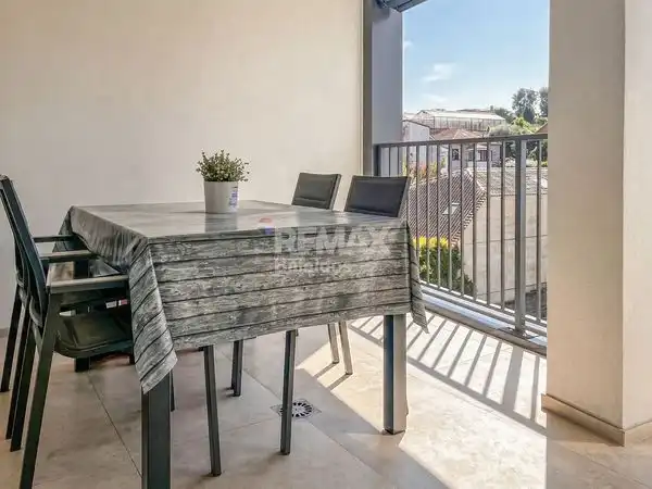 https://static.fotocasa.es/images/ads/7c86ac70-3a76-4598-bc6d-d39cb95f840b?rule=original
